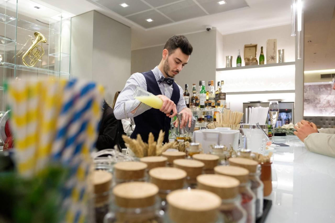 Hotel Repubblica 55 Biella Eksteriør billede